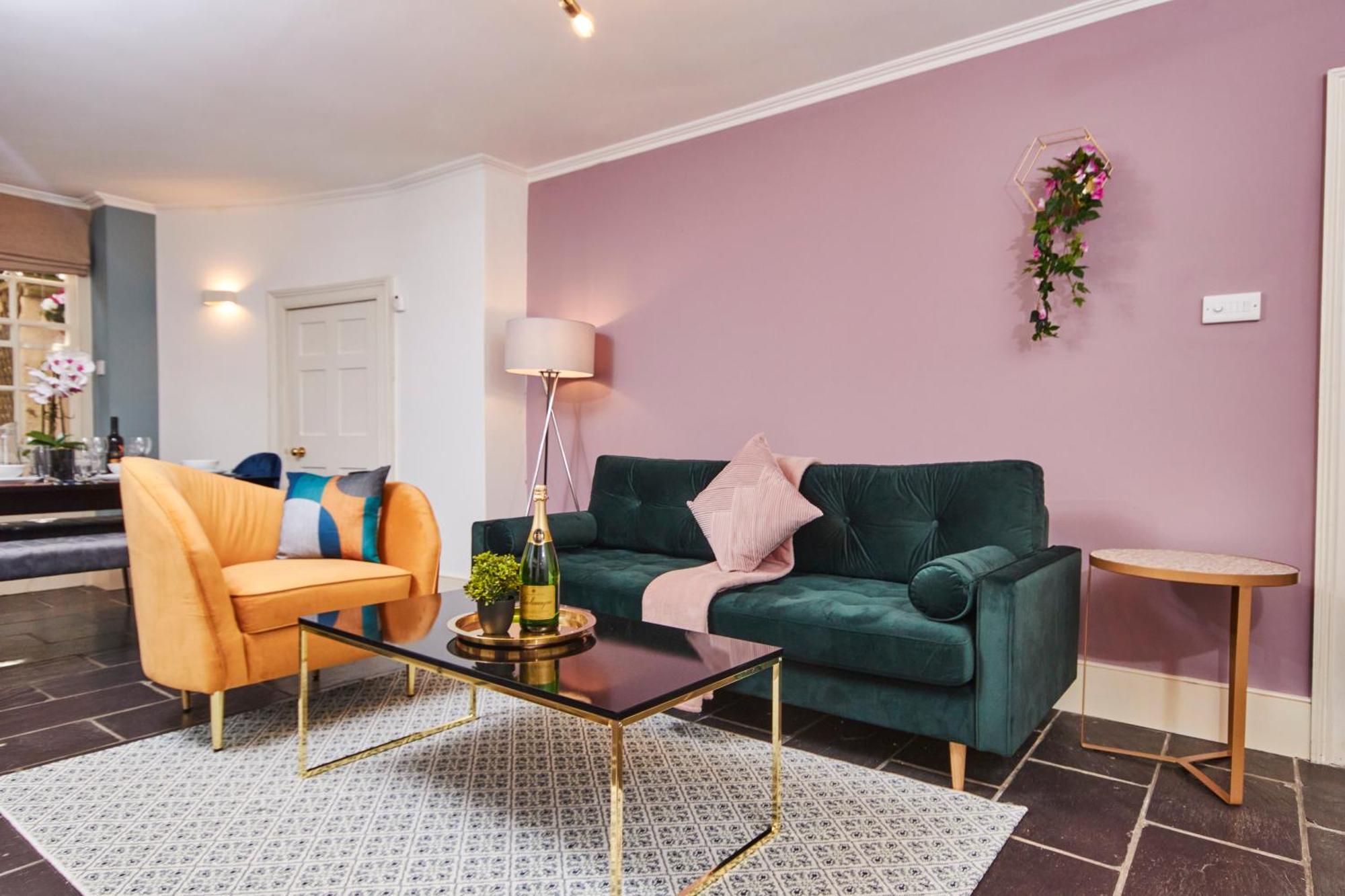 באת' Beautiful 2Bedroom 4 Actual Beds House With Wifi By Purestay מראה חיצוני תמונה